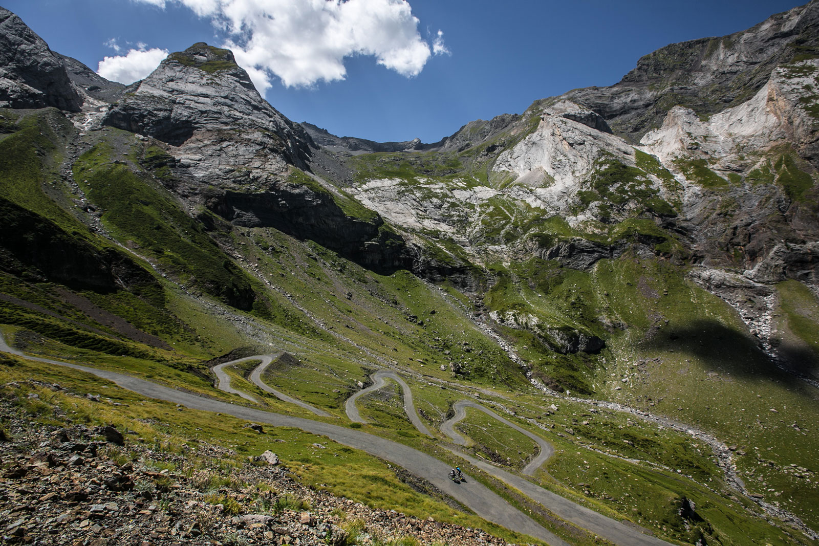 Pyrénées Secrètes - Les Pyrénées mythiques à vélo ou à VTT