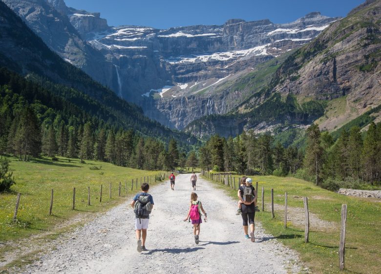 Le cirque de Gavarnie par le chemin principal