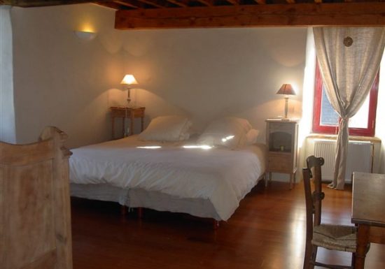 CHAMBRES D’HÔTES – LES GERBES