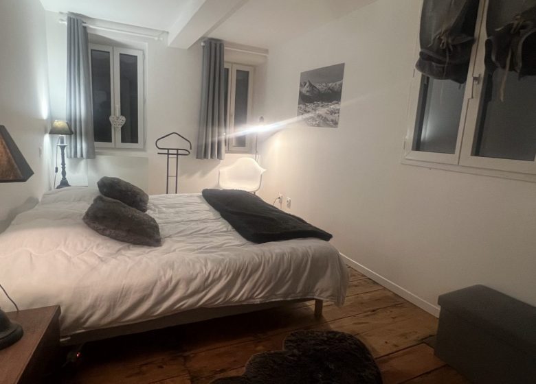 RÉSIDENCE AUX DEUX PICS – APPARTEMENT LE MONNÉ