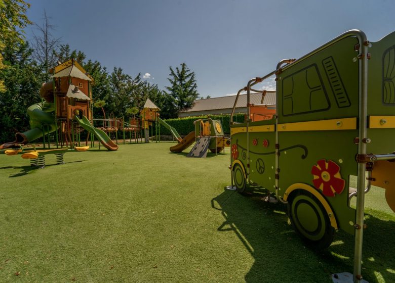 LES TROIS VALLÉES YELLOH! VILLAGE