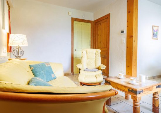 APPARTEMENT 1 DANS MAISON