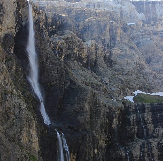 Le cirque de Gavarnie par le chemin principal