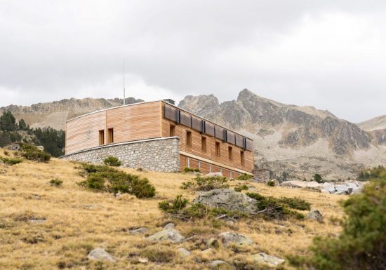 Le vallon et le refuge d&rsquo;Aygues-Cluses