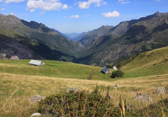 Les granges du plateau de Coumély