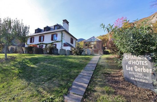 CHAMBRES D’HÔTES – LES GERBES